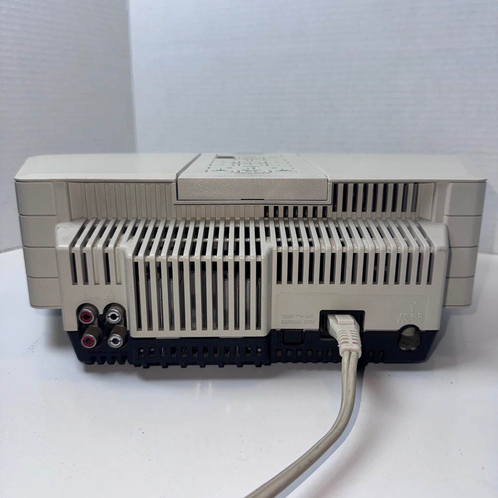 Bose Wave Radio AWR1-1W Unisex OS Cream AM/FM Alarm Clock AUX Input - Picture 4 of 10